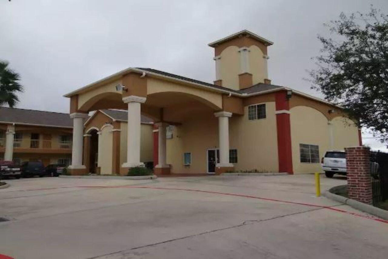 Regency Inn & Suites - Baytown Esterno foto