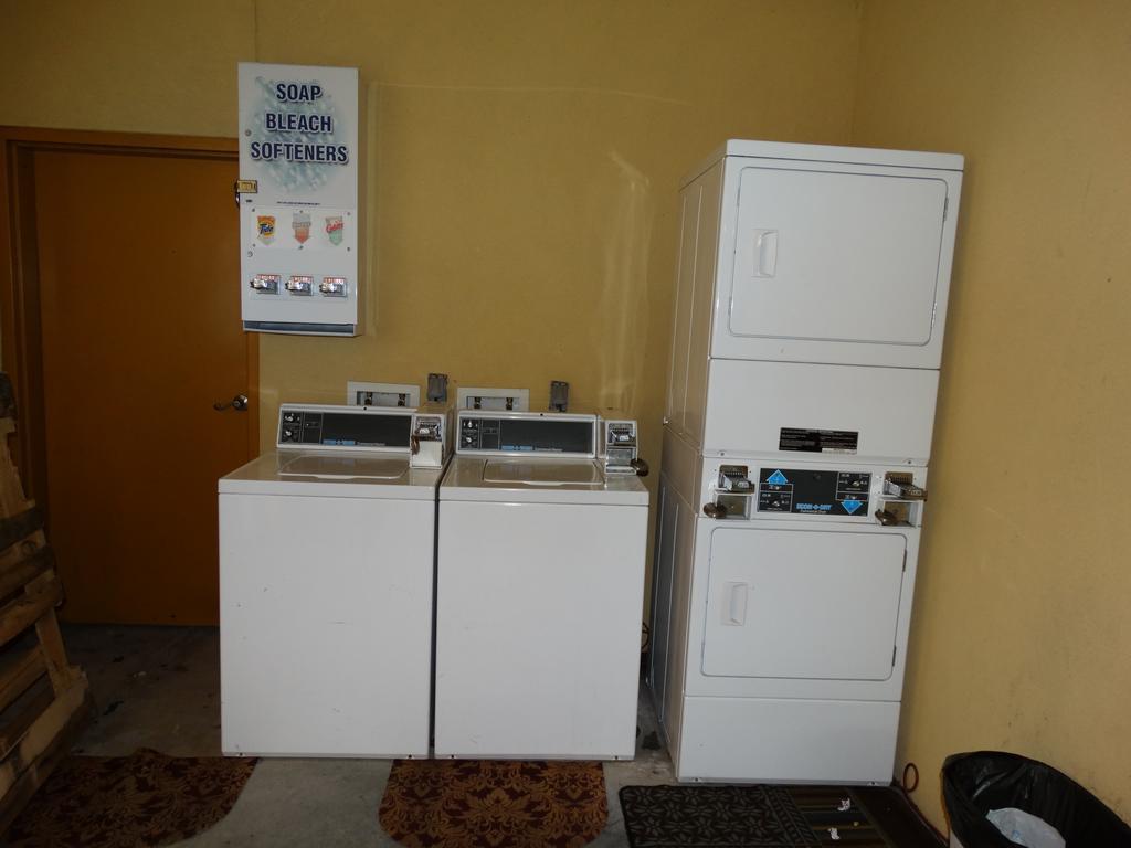 Regency Inn & Suites - Baytown Esterno foto