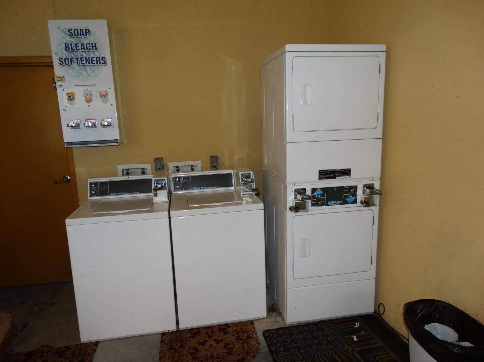 Regency Inn & Suites - Baytown Esterno foto