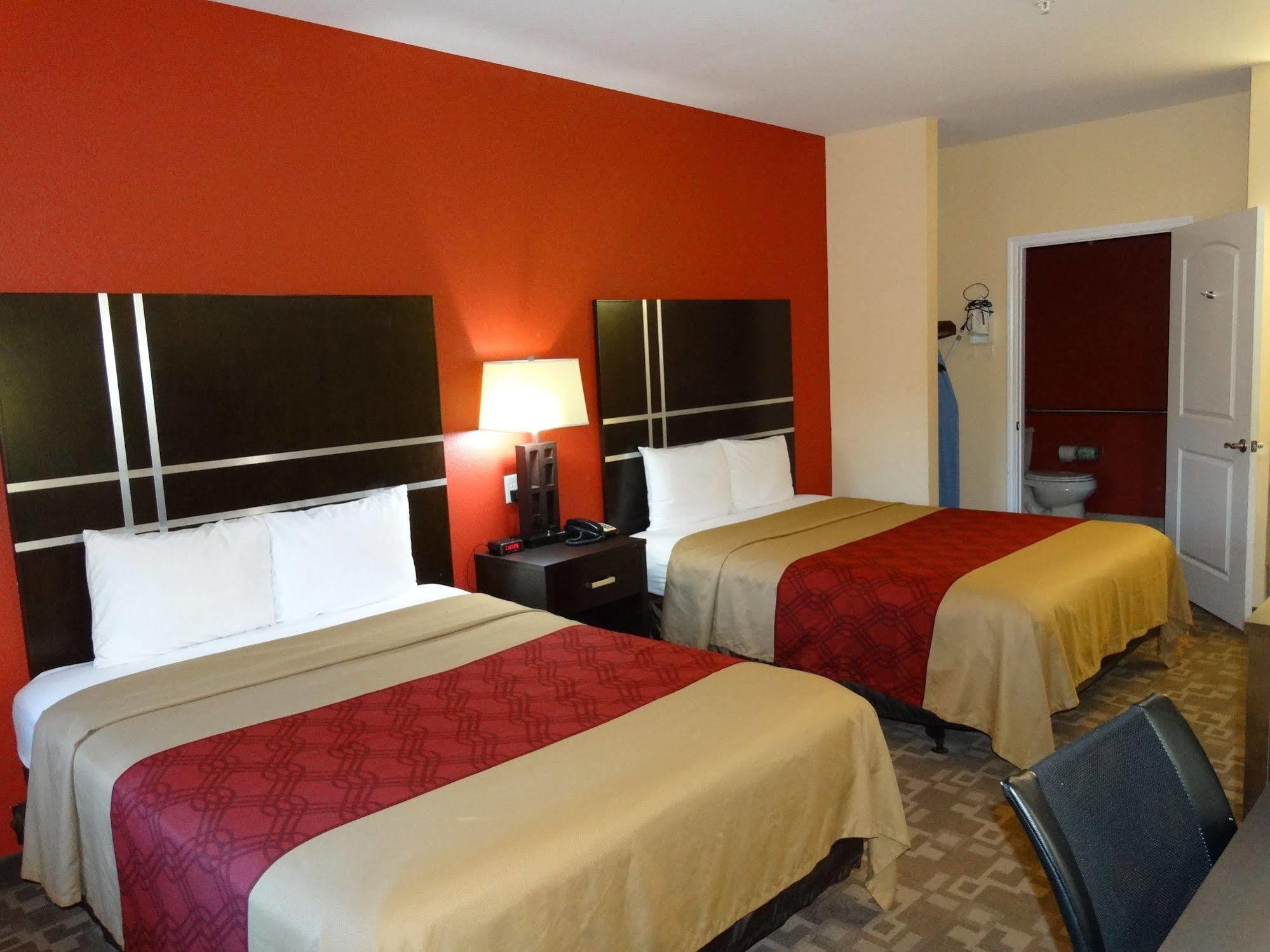 Regency Inn & Suites - Baytown Esterno foto