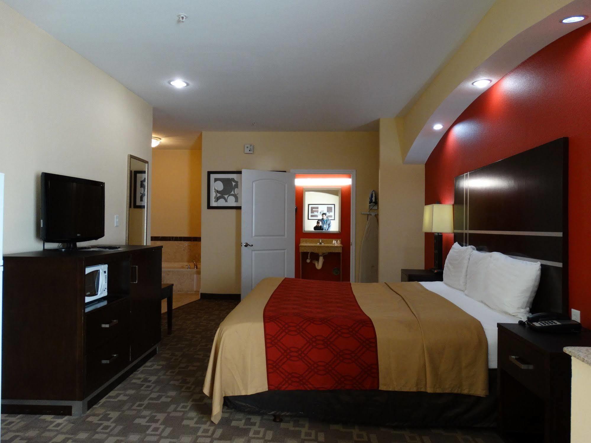 Regency Inn & Suites - Baytown Esterno foto