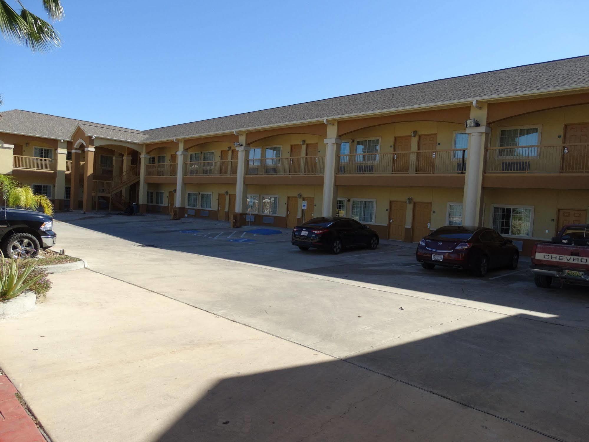 Regency Inn & Suites - Baytown Esterno foto