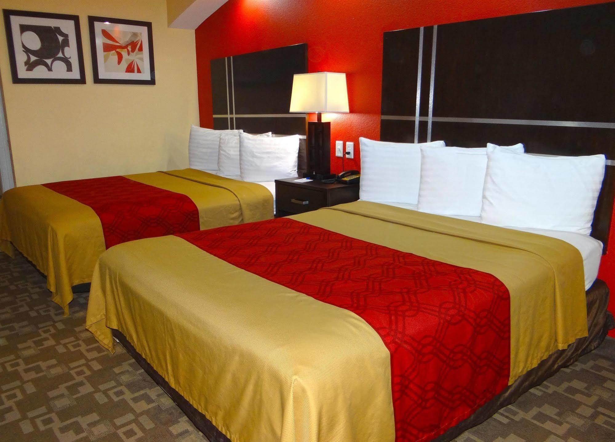 Regency Inn & Suites - Baytown Esterno foto