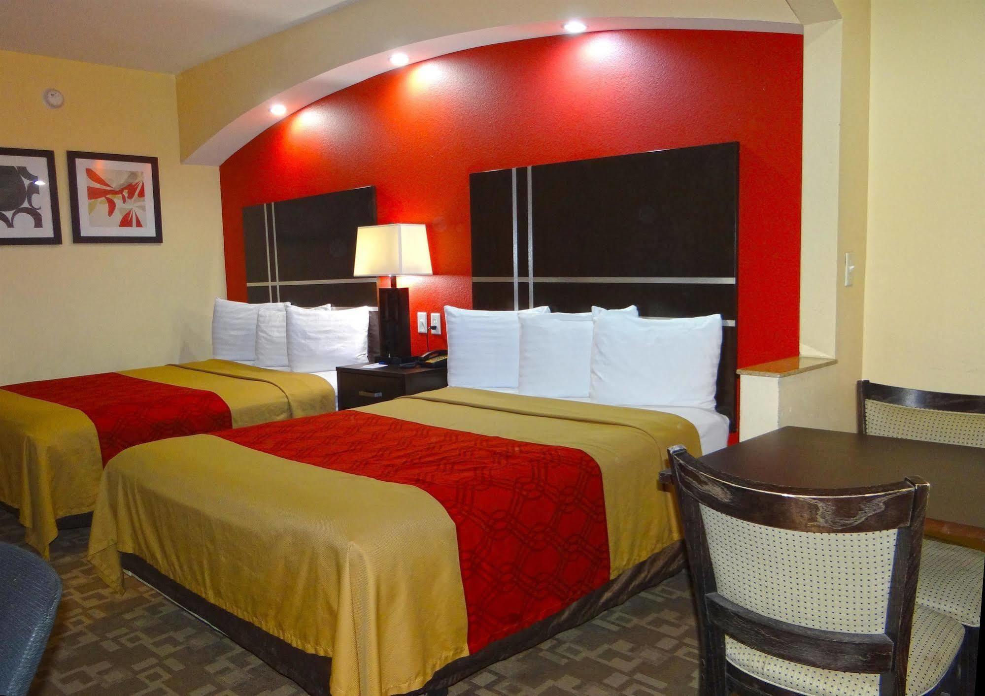 Regency Inn & Suites - Baytown Esterno foto