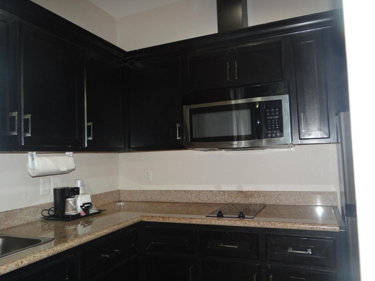 Regency Inn & Suites - Baytown Esterno foto