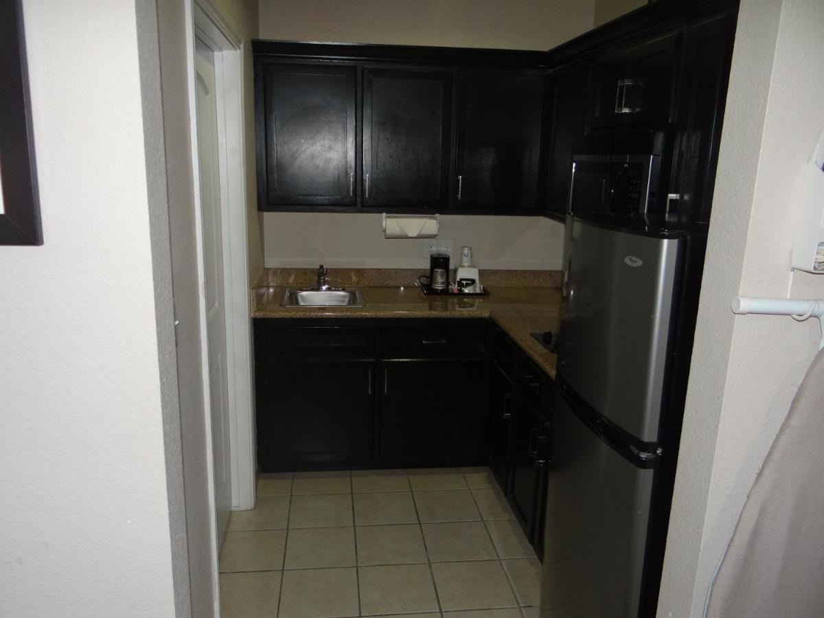 Regency Inn & Suites - Baytown Esterno foto